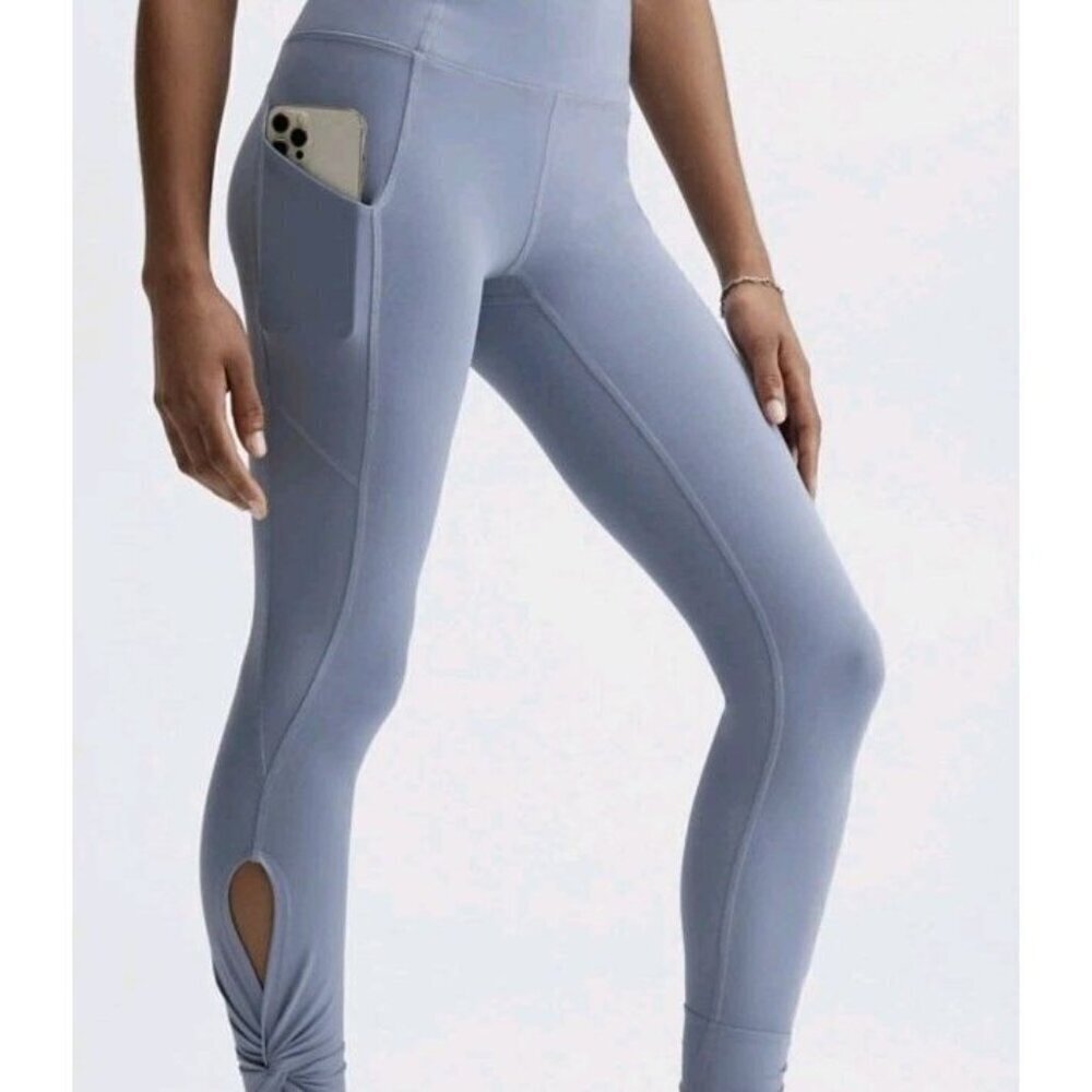 Fabletics Pure Luxe Oasis High Waisted Twist 7/8 Leggings Women's XS Baby Blue